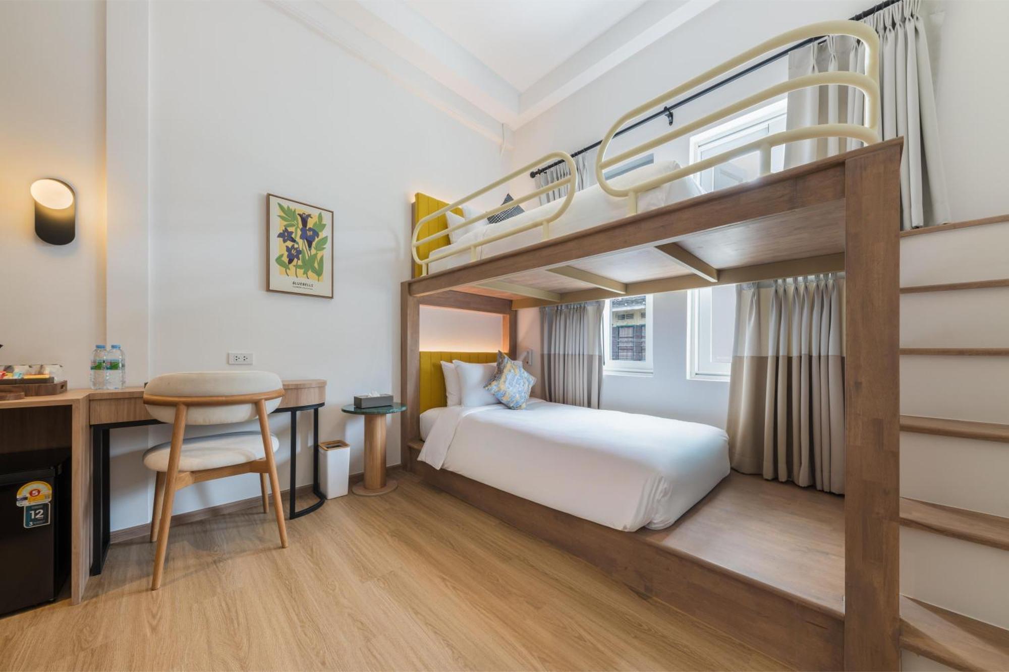 Upstairs At Ton Ton Hotel Bangkok Ngoại thất bức ảnh